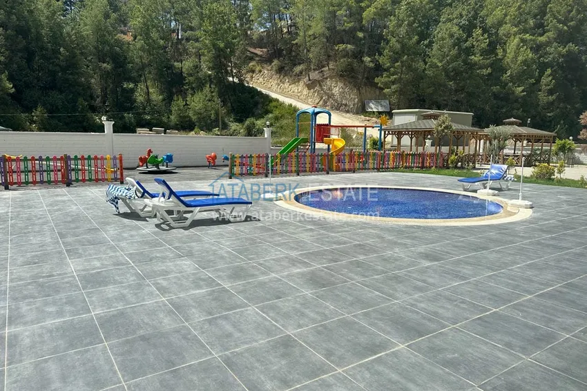 Furnished one-bedroom apartment from the owner in Alanya, Avsallar district 3 