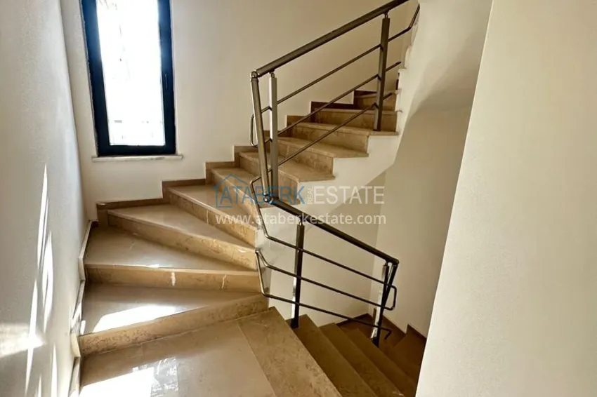 Primary property in Alanya — a one-bedroom apartment with a fine finish in Mahmutlar 14