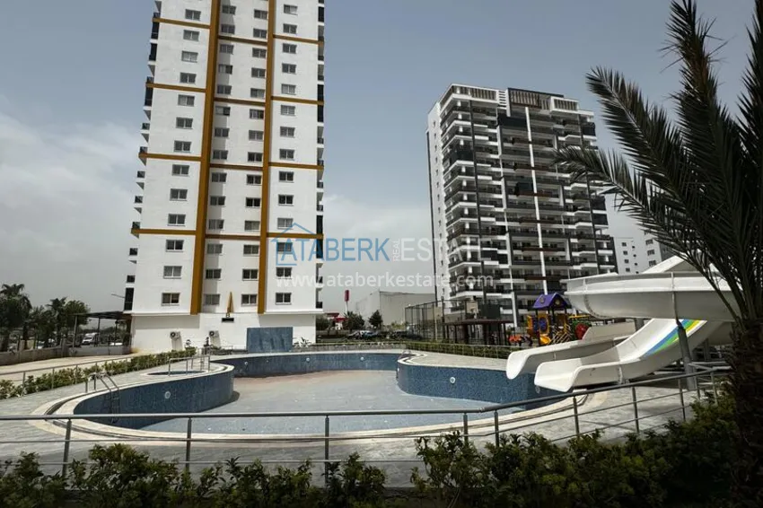 One bedroom apartment with separate kitchen and side sea view in Mersin, Tomyuk district 4