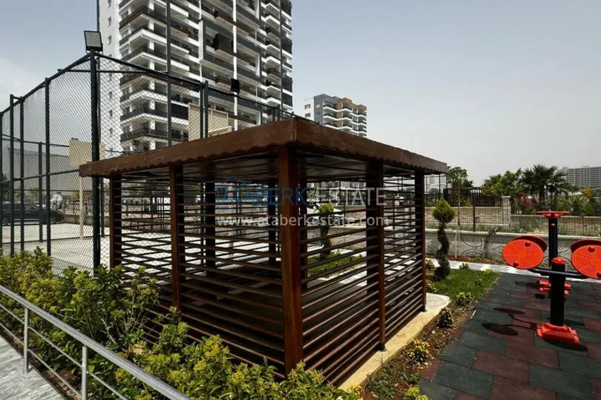 One bedroom Apartment with Fine Finishing and Mountain View in Tomyuk District, Mersin. Installment is possible 11 