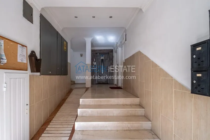 Turnkey one-bedroom apartment with a glazed balcony near Cleopatra Beach - Alanya Center 14 