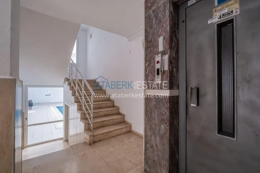 Turnkey one-bedroom apartment with a glazed balcony near Cleopatra Beach - Alanya Center 15 