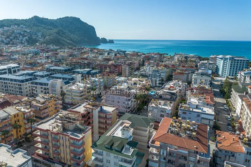 Turnkey one-bedroom apartment with a glazed balcony near Cleopatra Beach - Alanya Center 2 