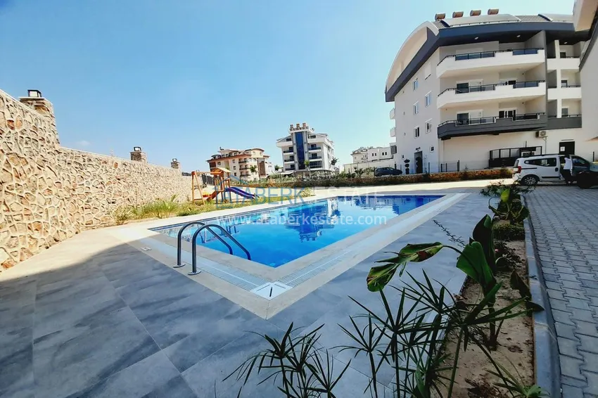 Offer from the owner — a one-bedroom apartment with a fine finish in Oba, Alanya 1