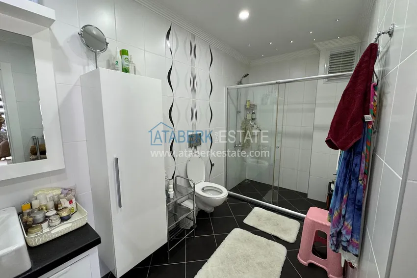 Purchase 4+1 penthouse duplex with furniture and a glazed balcony, Oba district — Alanya 36 