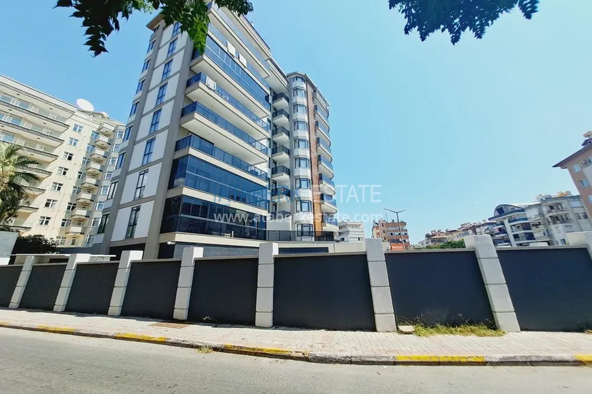 Two-bedroom apartment with new furniture with sea and mountain views - Alanya center, Cleopatra beach area 2