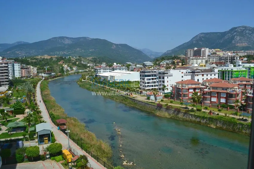 3+1 linear apartment with furniture, sea and mountain views on the beachfront - Tosmur, Alanya 4 
