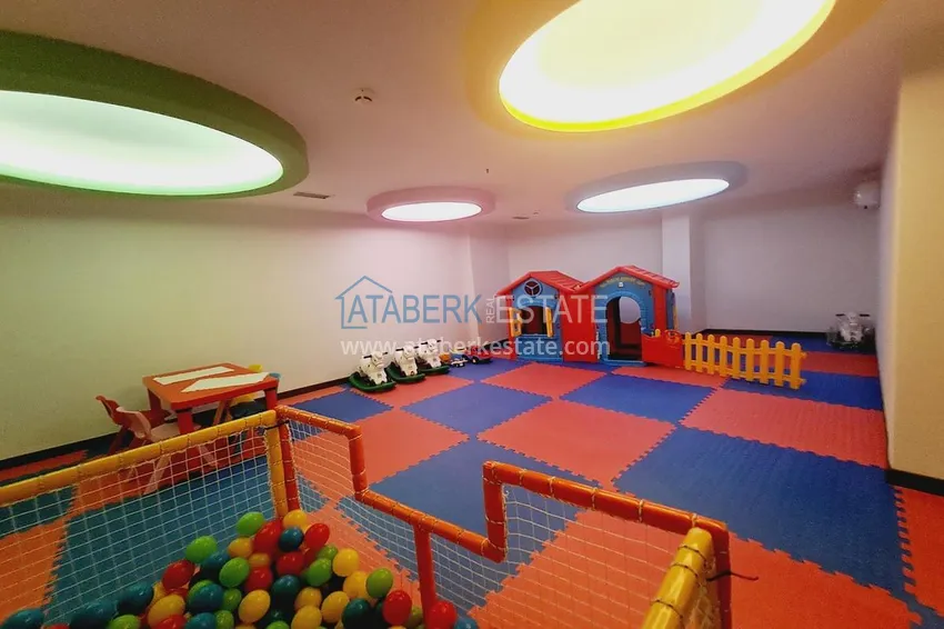 Two-bedroom apartment with new furniture with sea and mountain views - Alanya center, Cleopatra beach area 8