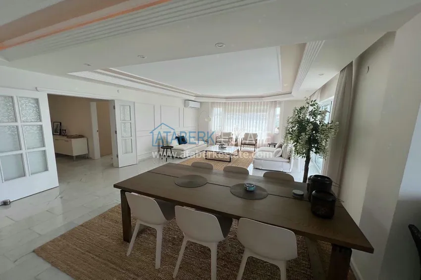 Purchase 3+1 linear apartment with furniture, sea and mountain views on the beachfront - Tosmur, Alanya 8 