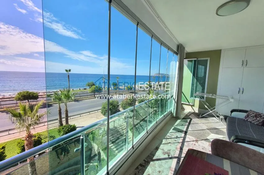 Apartament z jedną sypialnią z przeszklonym balkonem i widokiem na morze, pierwsza linia brzegowa - dzielnica Kestel, Alanya 1