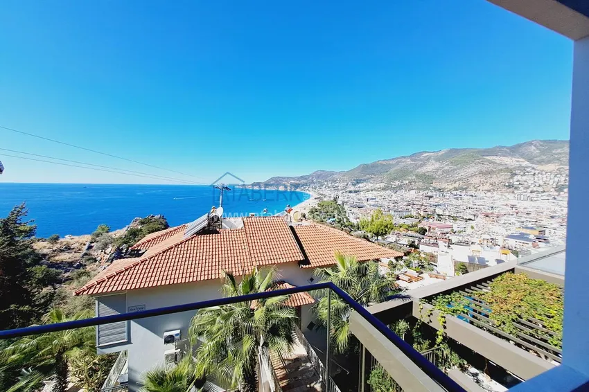 Purchase 1+1 apartments from the owner with sea views in a new modern residential complex in the center of Alanya 26