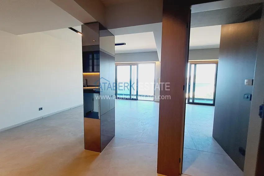 Purchase 1+1 apartments from the owner with sea views in a new modern residential complex in the center of Alanya 1