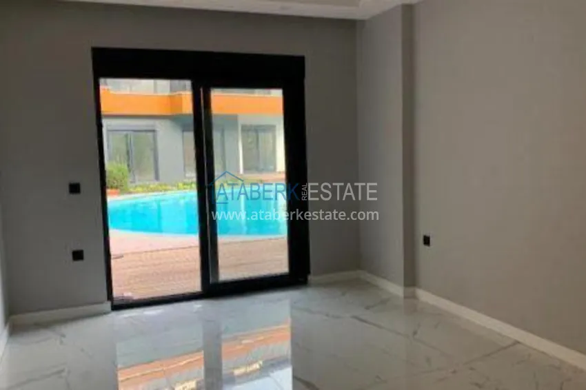 Purchase Fully finished apartment with pool access in Avsallar, Alanya 1