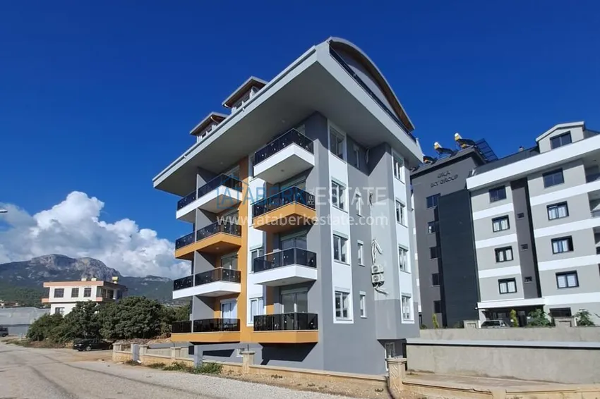 Primary property in Alanya! One bedroom apartment with a fine finish in Oba 2