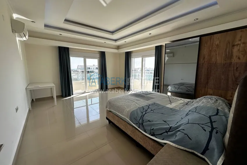 Kupuj Umeblowany dwupoziomowy 3+1 z przeszklonym balkonem i widokiem na morze, dzielnica Avsallar — Alanya 3
