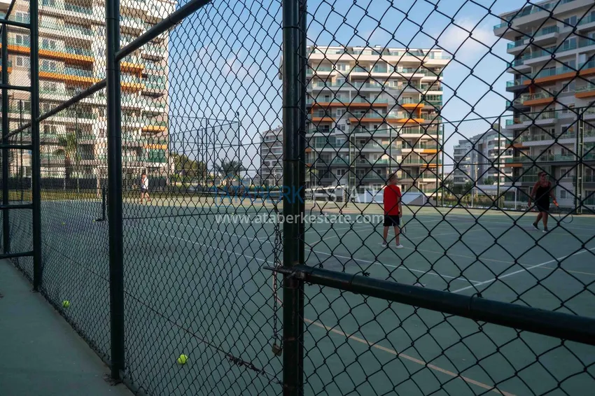 Umeblowany dwupoziomowy 3+1 z przeszklonym balkonem i widokiem na morze, dzielnica Avsallar — Alanya 18