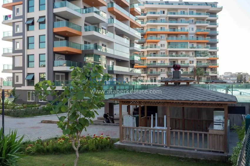 Umeblowany dwupoziomowy 3+1 z przeszklonym balkonem i widokiem na morze, dzielnica Avsallar — Alanya 24