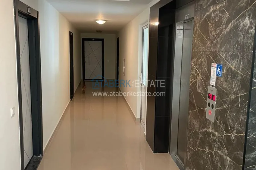 Umeblowany dwupoziomowy 3+1 z przeszklonym balkonem i widokiem na morze, dzielnica Avsallar — Alanya 33