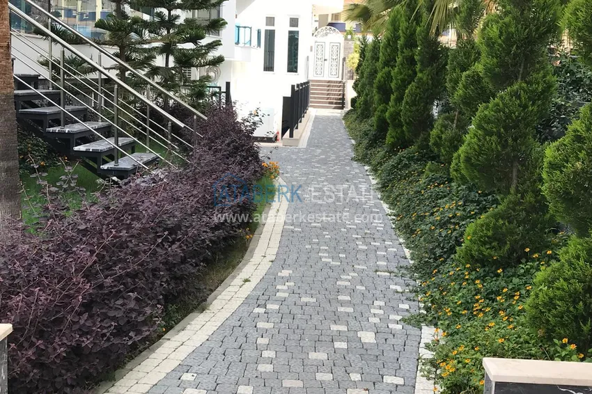 One bedroom apartment in the center of Alanya with furniture and access to a private beach 13 
