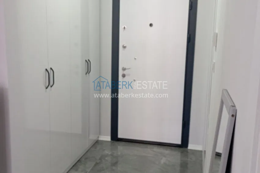 Kupuj Przestronny apartament 1+1 z widokiem na morze i 2 przeszklonymi balkonami w Mersin, Arpacbakhshish 1
