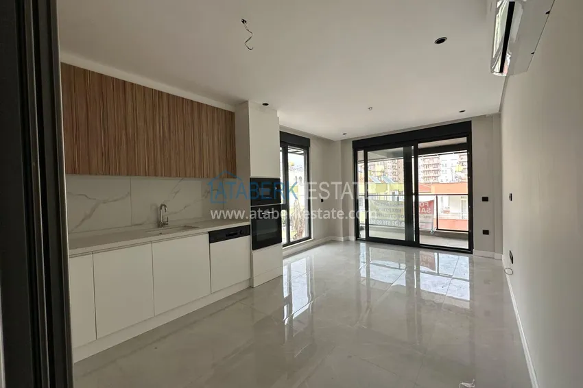 Purchase New buildings in Alanya! 2+1 apartment in a modern residential complex with infrastructure — the center of Alanya 2 