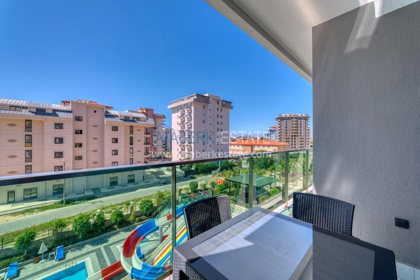 Kupuj Apartament pod klucz z dwiema sypialniami w Mahmutlar w nowoczesnym kompleksie 24