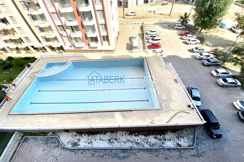 Finished two-bedroom apartment in Mersin - Tomyuk 5 
