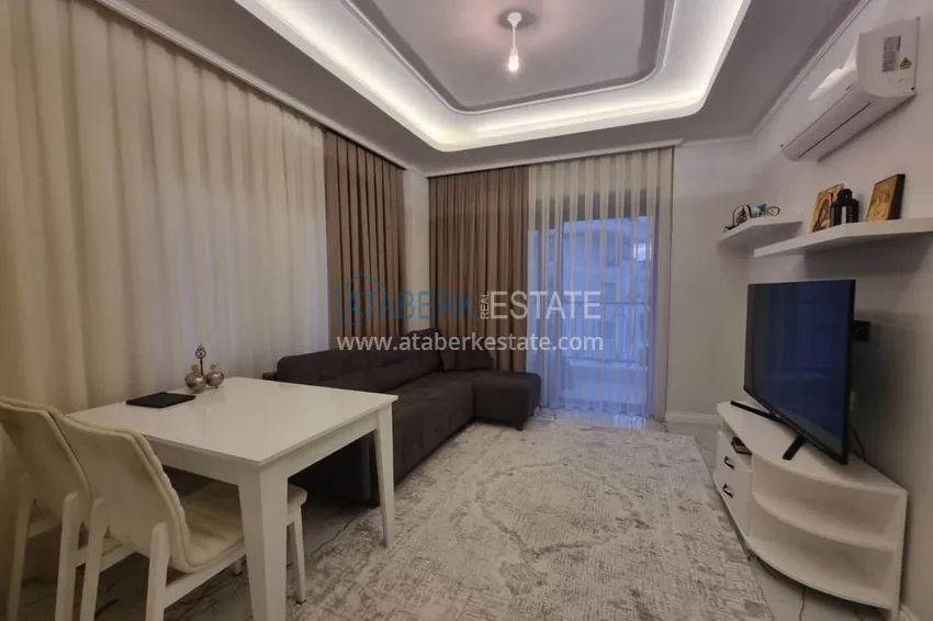 Purchase Furnished three-room apartment in a prestigious area of Alanya, Oba 6 