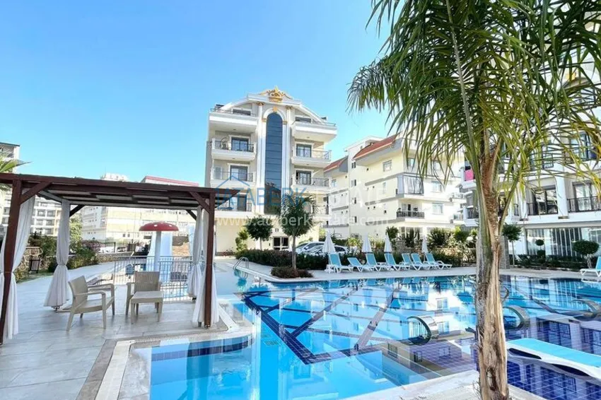 Furnished three-room apartment in a prestigious area of Alanya, Oba 6 