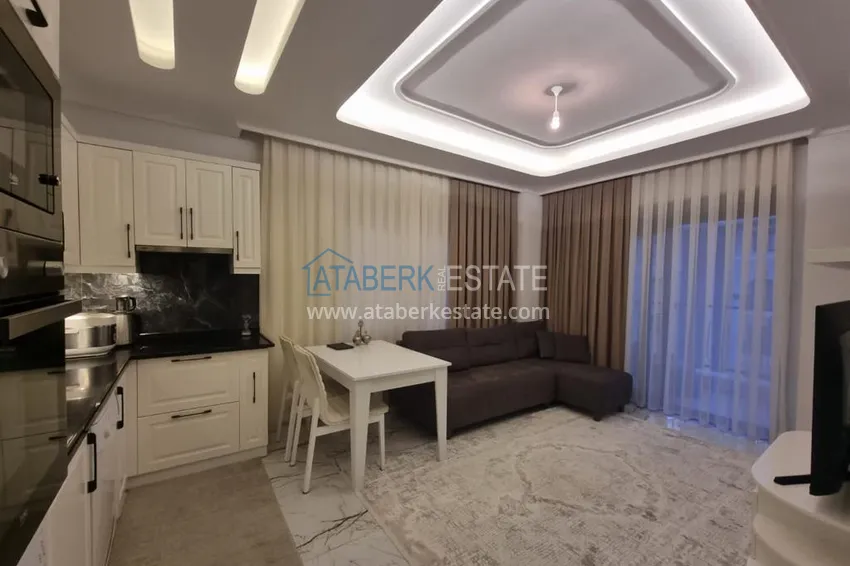 Purchase Furnished three-room apartment in a prestigious area of Alanya, Oba 7 