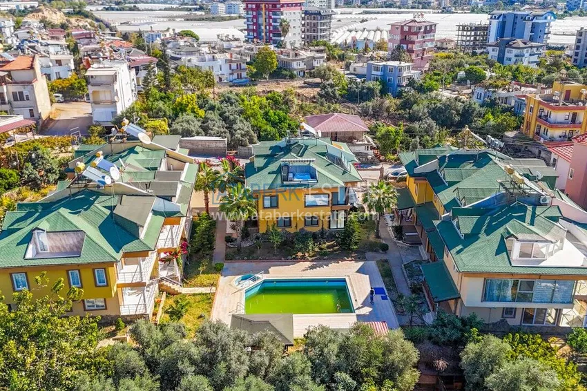 Trzypiętrowa willa w dzielnicy Alanya - Demirtash. Nadaje się do zezwoleń na obywatelstwo i pobyt 7