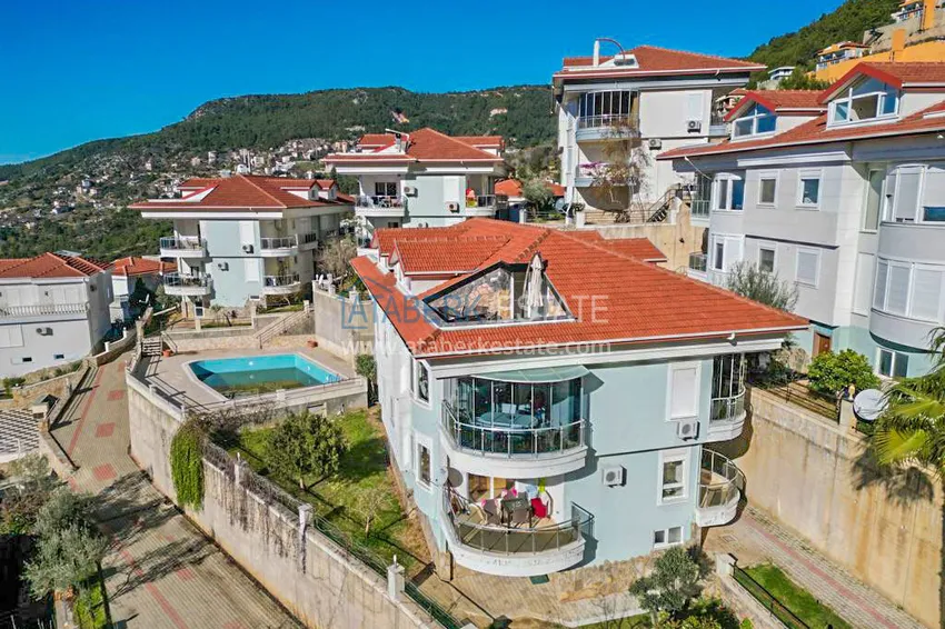 Spacious furnished duplex with views in the prestigious area of Alanya - Bektash 6