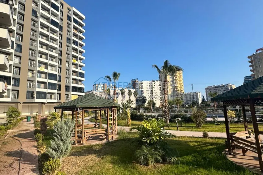 Two-bedroom apartment with sea and mountain views in a modern complex — Mersin, Tomyuk district 10
