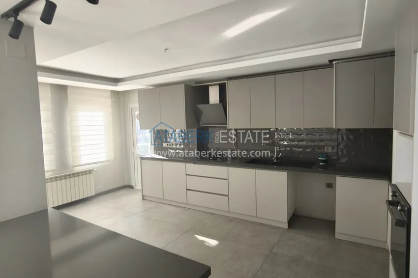 Purchase 3+1 linear apartment after major repairs on the first line — Mersin, Yenisehir district 10