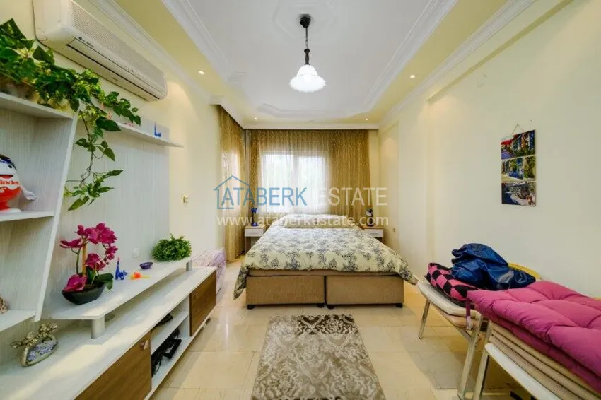 Purchase Property for a residence permit in the center of Alanya, Three-room apartment with furniture 11