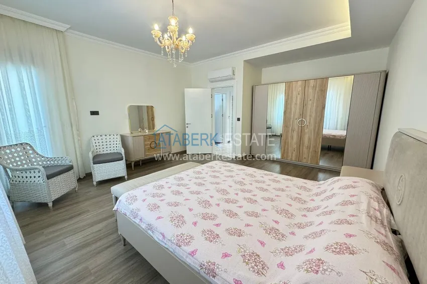 Purchase Semi-detached triplex villa in Kargicak area, furnished in a cottage complex 17