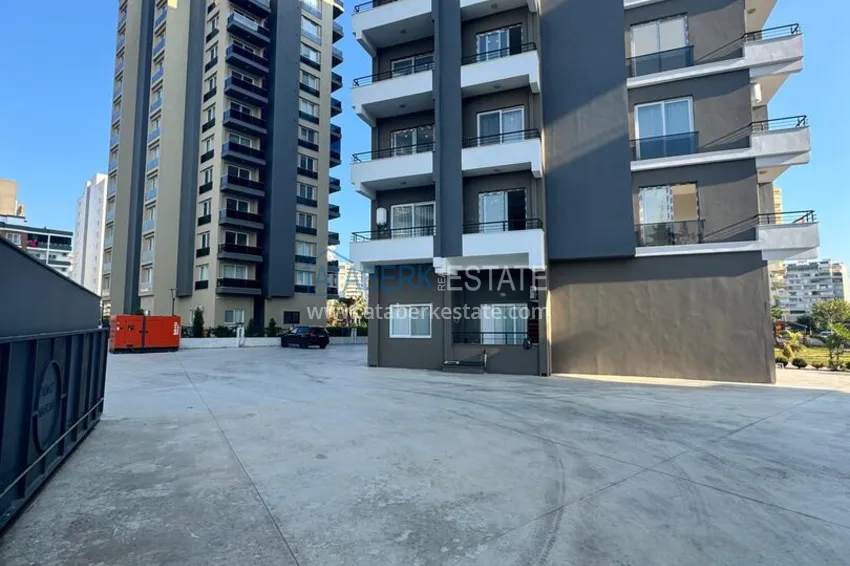 Two-bedroom apartment with sea and mountain views in a modern complex — Mersin, Tomyuk district 16