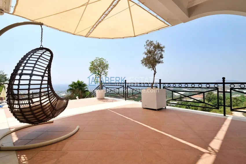Gorgeous private villa with panoramic views and guest bungalow in Kestel, Alanya 19