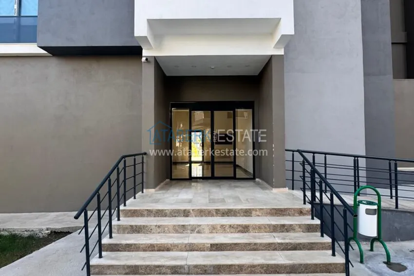 Two-bedroom apartment with sea and mountain views in a modern complex — Mersin, Tomyuk district 19