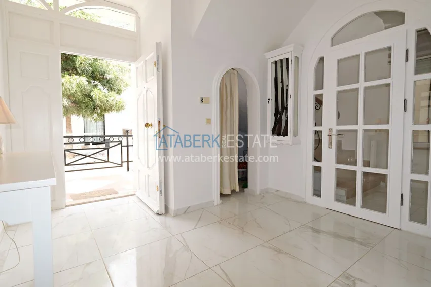 Purchase Gorgeous private villa with panoramic views and guest bungalow in Kestel, Alanya 1