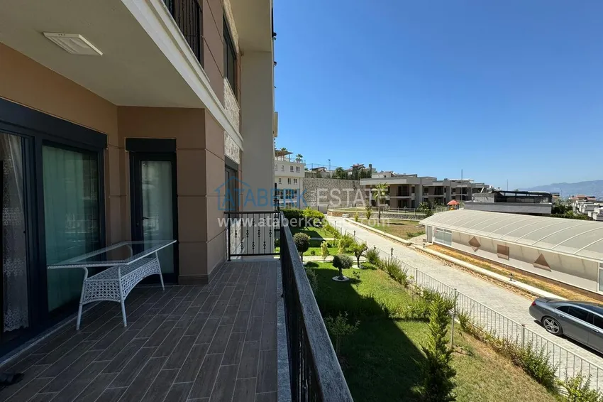 Purchase Semi-detached triplex villa in Kargicak area, furnished in a cottage complex 33