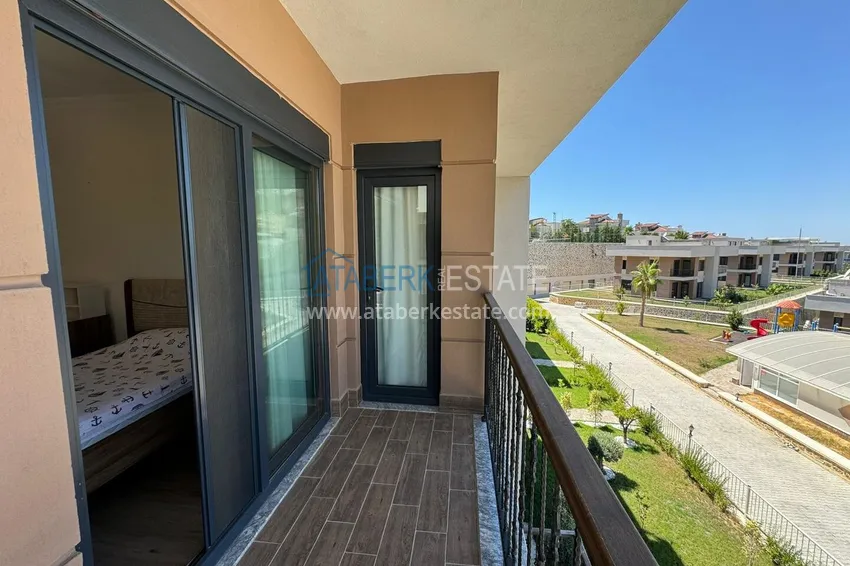 Purchase Semi-detached triplex villa in Kargicak area, furnished in a cottage complex 34