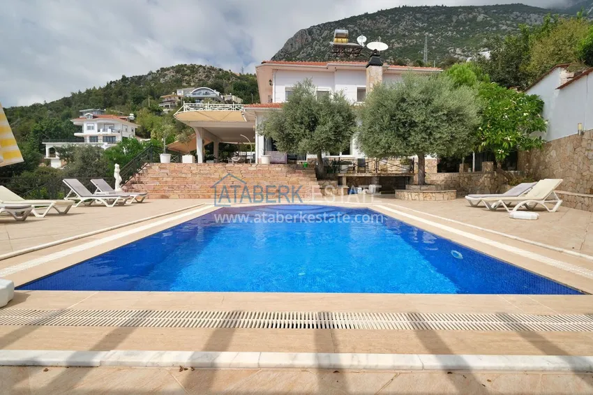 Gorgeous private villa with panoramic views and guest bungalow in Kestel, Alanya 8