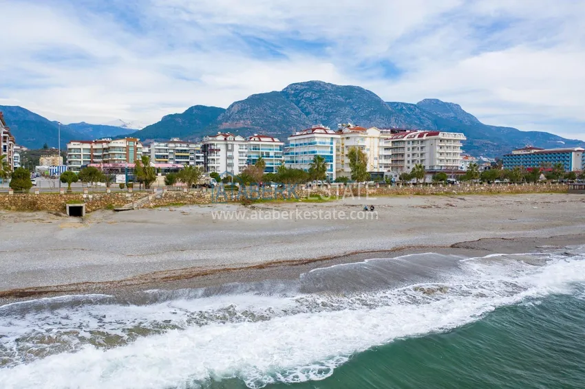 Dwupoziomowy penthouse w rejonie Kestel, umeblowany - pierwsza linia brzegowa 7 