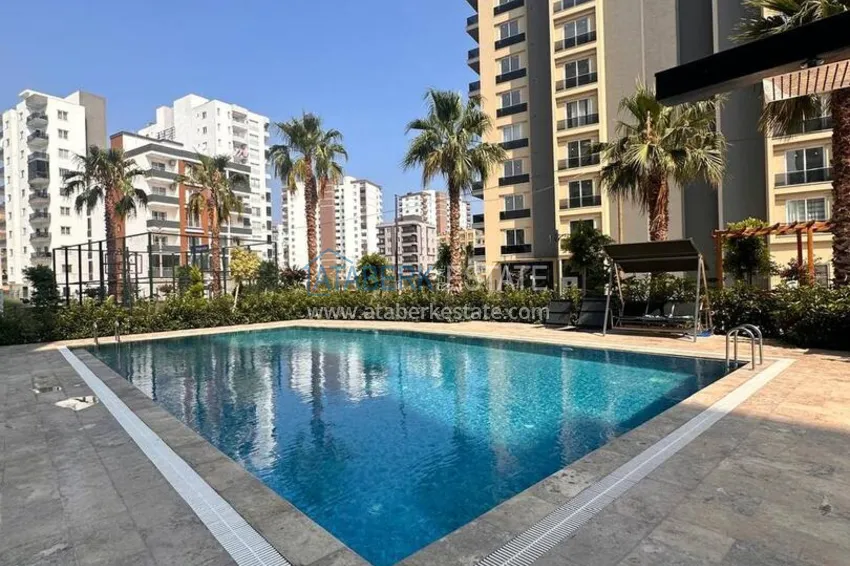 Furnished one-bedroom apartment in a new residential complex, Tomyuk district, Mersin 2
