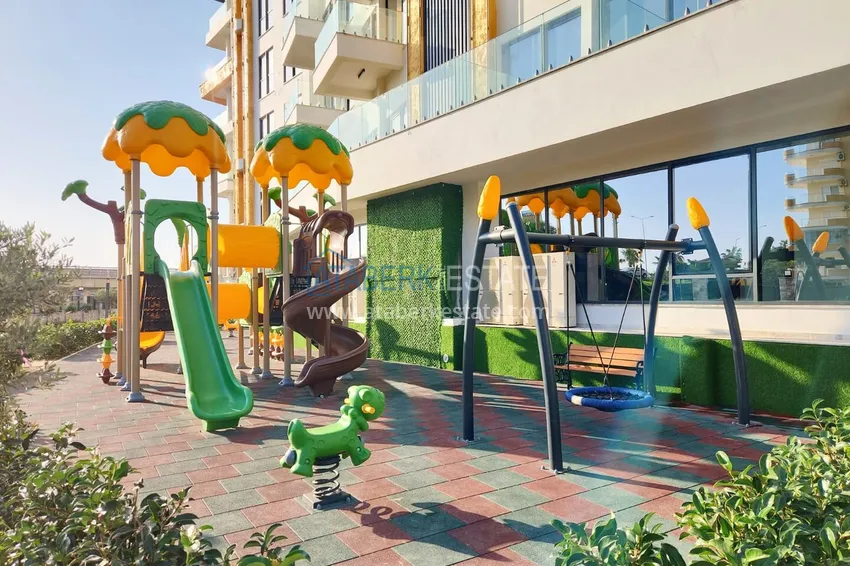 Beachfront apartment with direct sea view in Alanya, Mahmutlar district 15