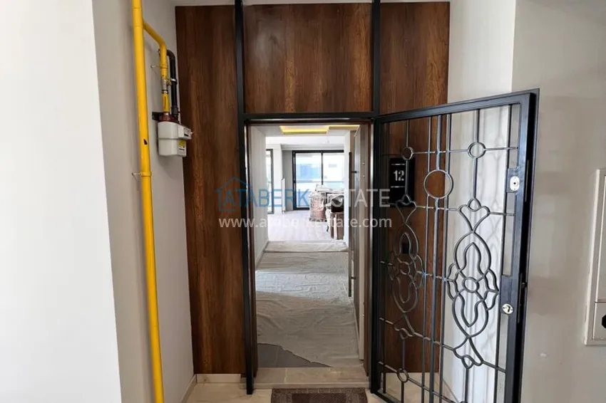 Purchase Spacious linear 4+1 apartment in a new residential complex, Yenisehir district - Mersin 1 