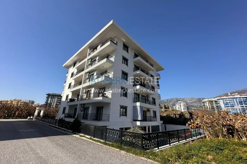 Apartament z 1 sypialnią w Mahmutlar z nowymi nowoczesnymi meblami 2 