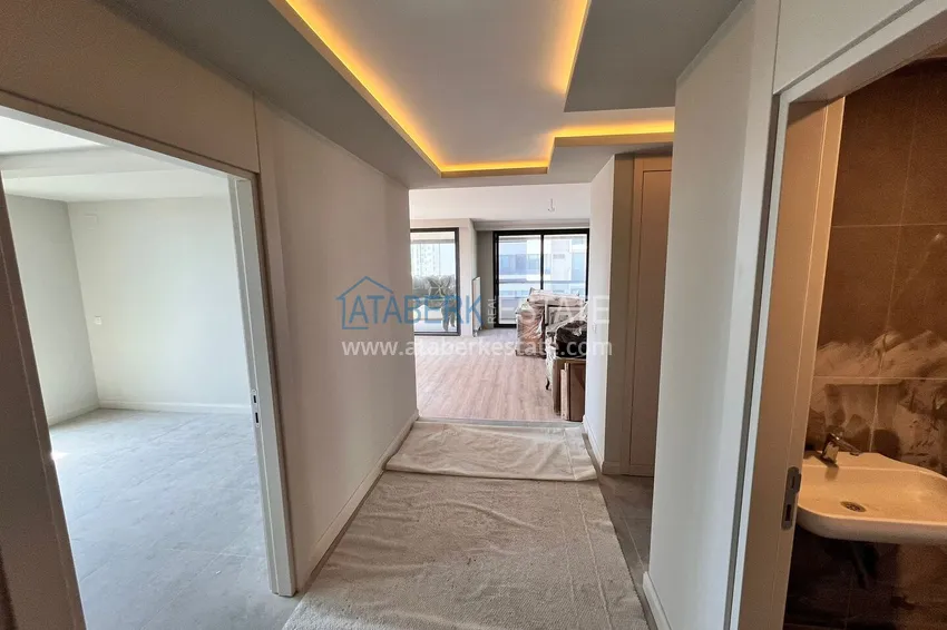 Purchase Spacious linear 4+1 apartment in a new residential complex, Yenisehir district - Mersin 3 