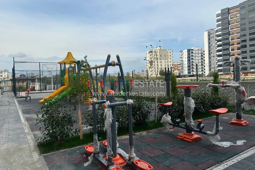 Finished one-bedroom apartments in a new complex with infrastructure — Tomyuk, Mersin 6